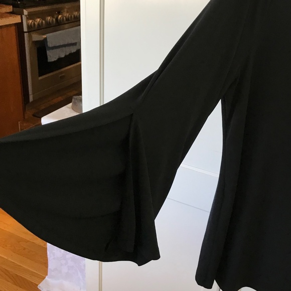 ALFANI One-Shoulder Applique Bell Sleeve Top Black White Women’s Plus Size 1X - Picture 7 of 16